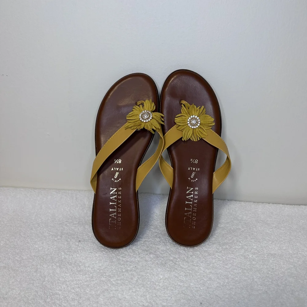 Italian Shoemakers Mustard Floral Sandals - Picture 1 of 4